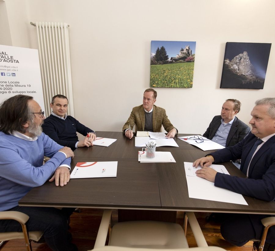 623.000 euro per l’acquisto di arredi e attrezzature in attività extra agricole