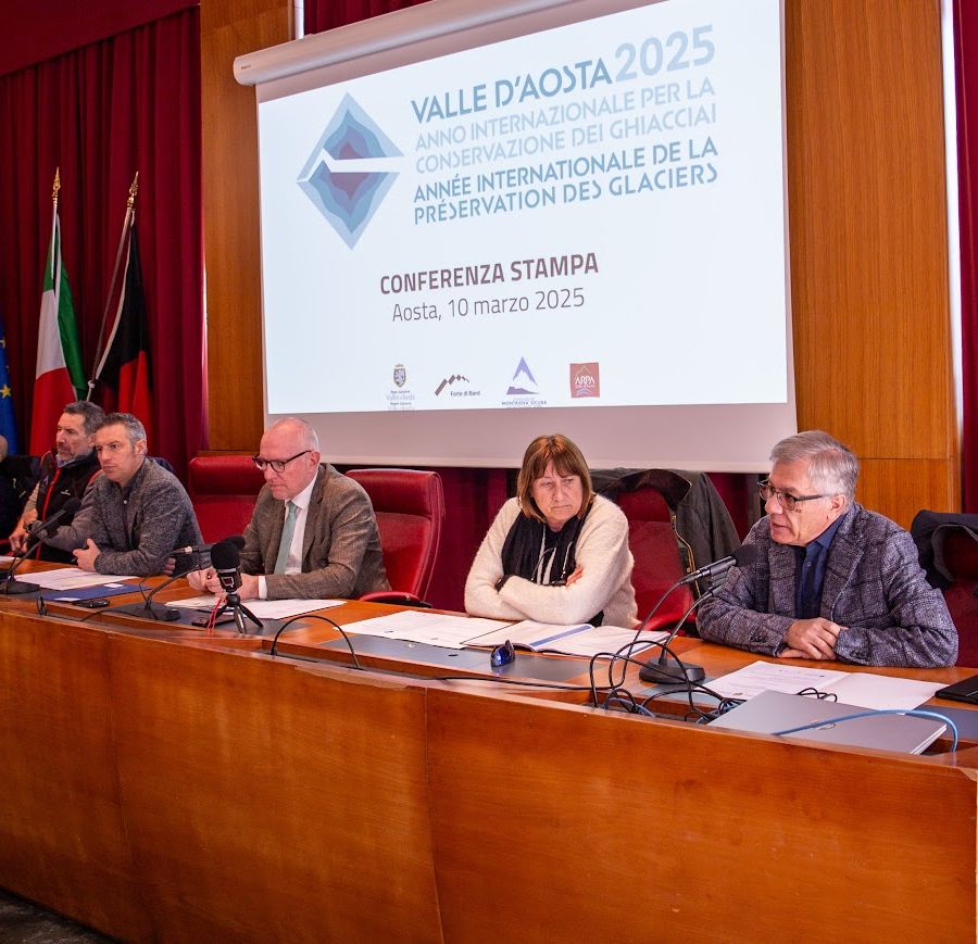 Il ghiaccio del Monte Bianco 'misurato' da droni e georadar