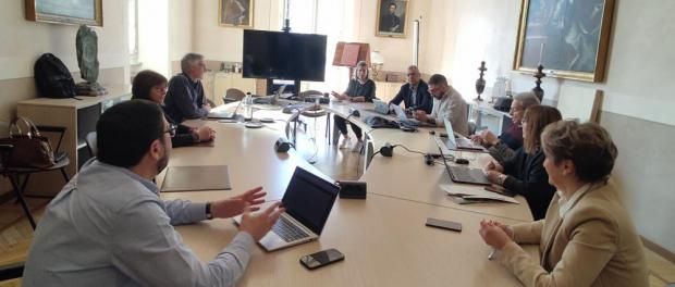 Una riunione della Giunta municipale di Aosta