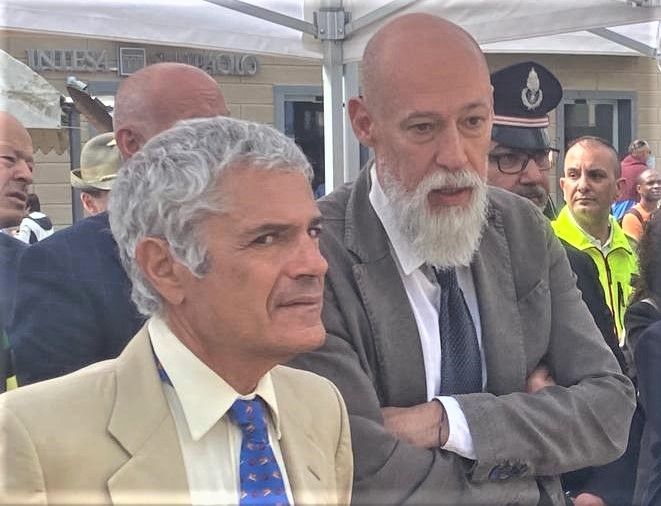 Il giudice Eugenio Gramola (a sn) vicino all'attuale procuratore capo facente funzioni di Aosta, Luca Ceccanti