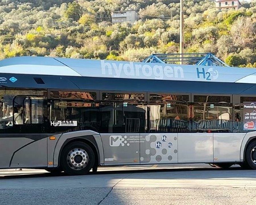 Deserta anche la seconda gara di Svap per acquistare bus a idrogeno