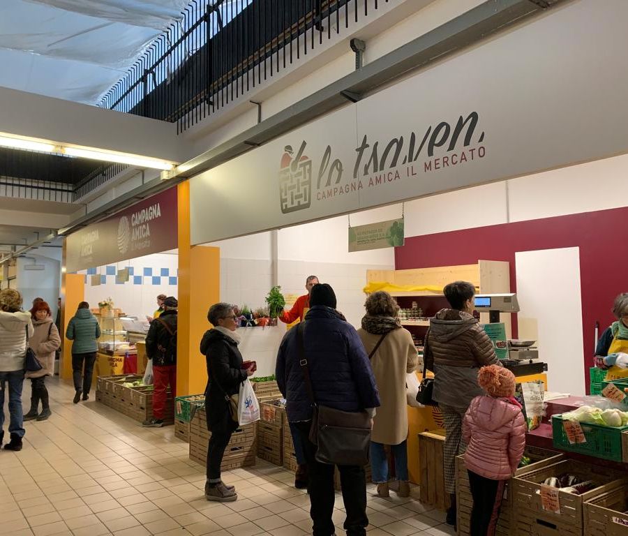 Il mercato coperto di Aosta 'maestro' di educazione alimentare