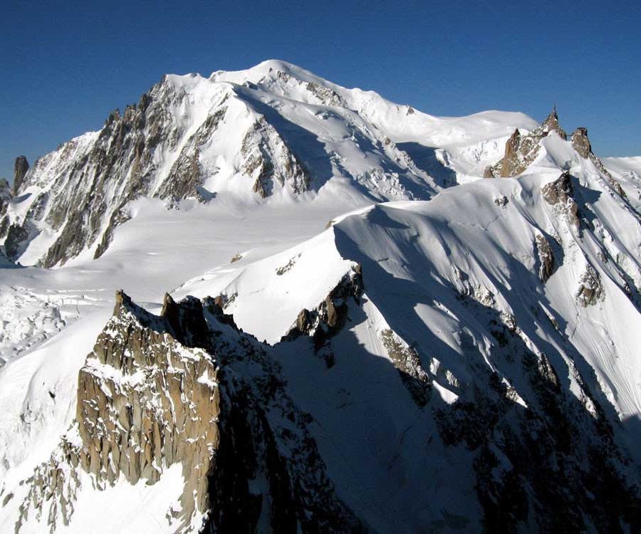 Alpinista 35enne muore lungo la via normale francese al Monte Bianco