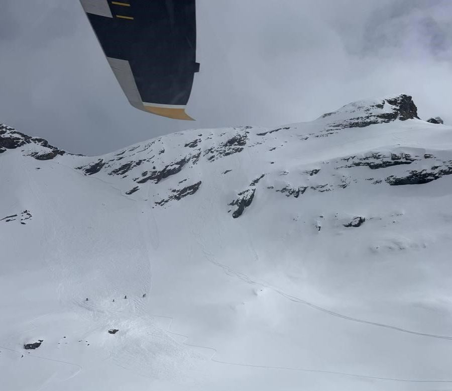 Recuperata illesa sciatrice italiana travolta da valanga sopra Cervinia