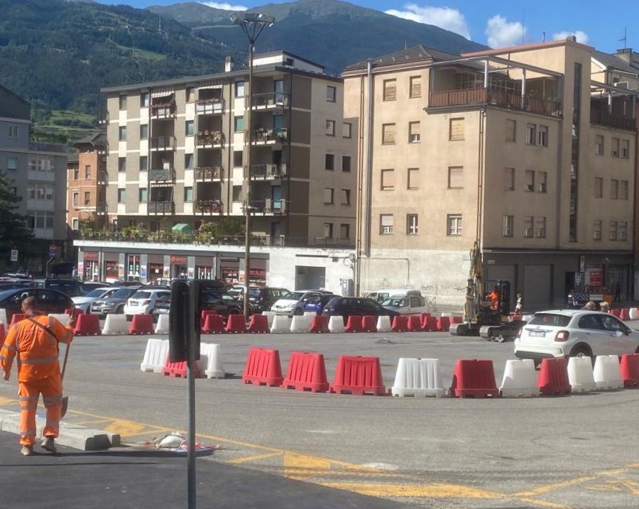 Aosta, all'incontro con il sindaco sulla 'sospirata' ciclabile si presenta un solo cittadino