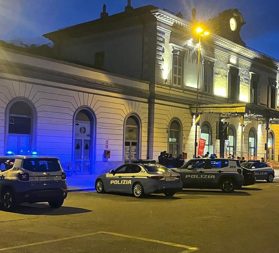Aosta, rissa tra adolescenti 'stoppata' sul nascere da polizia e carabinieri