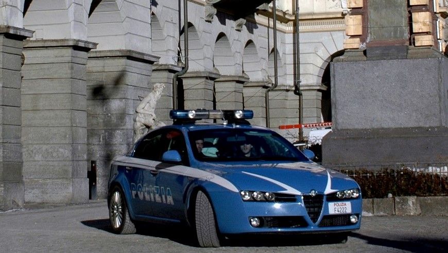 49enne aggredito con un arma da taglio ad Aosta