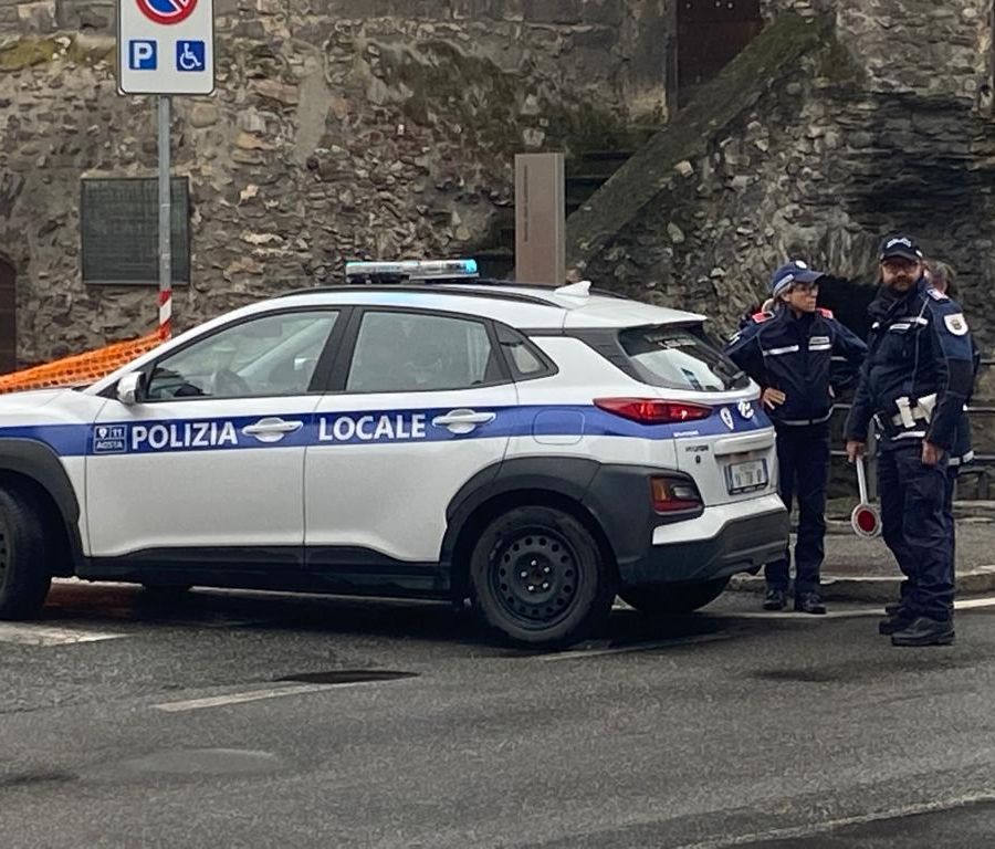 Sul posto è intervenuta la Polizia locale di Aosta (foto di repertorio)