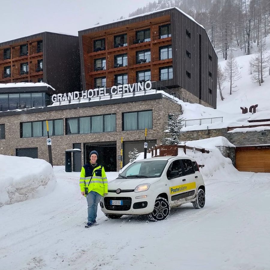 I postini valdostani raggiungono anche le località più innevate