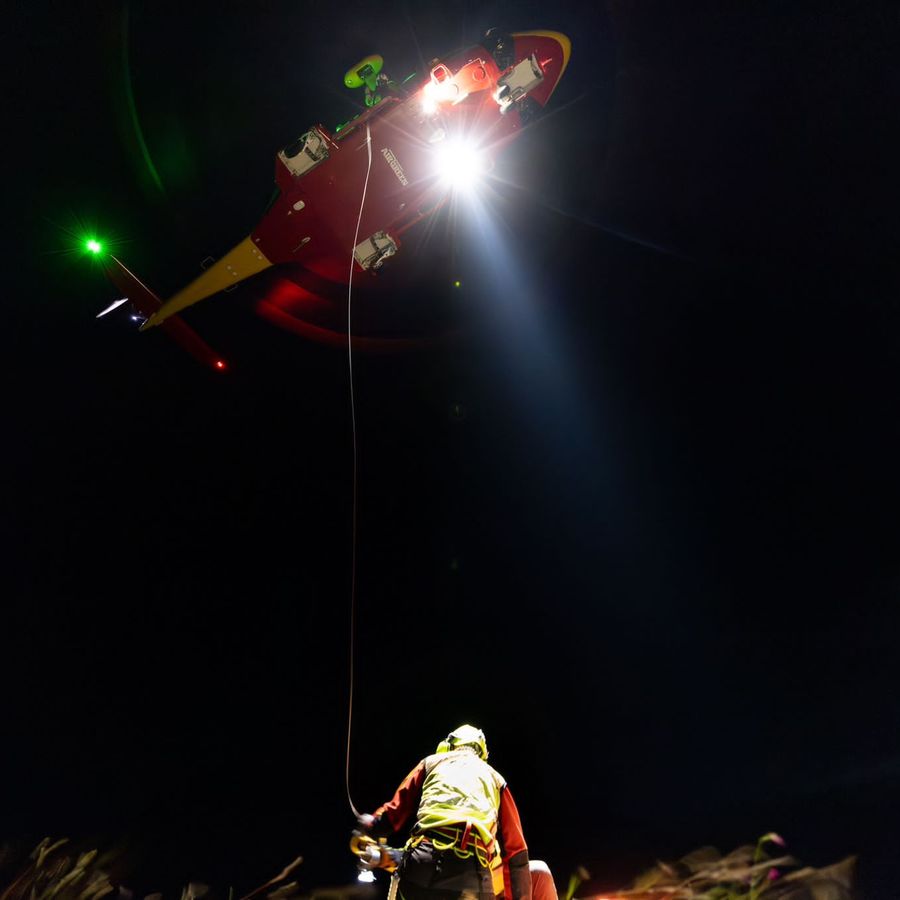 Paracadutista 'base jumper' precipita e muore in Val di Rhemes