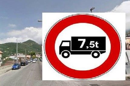 Aosta, per i mezzi pesanti divieto di transito sul ponte in via Col du Mont