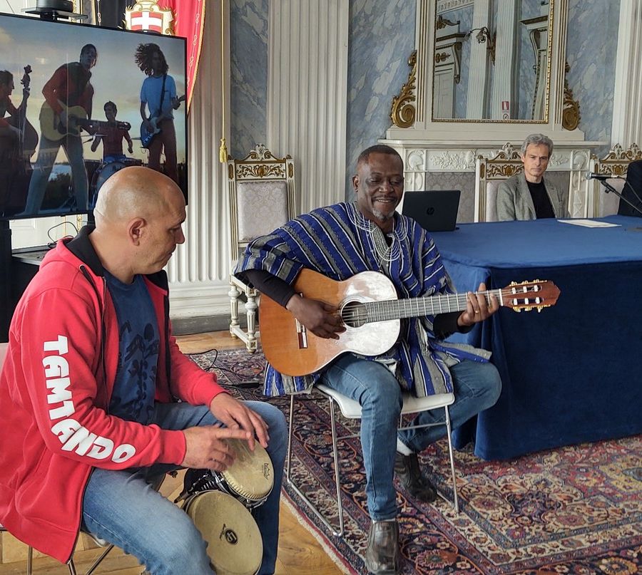 Aosta: Concerto del Primo Maggio con Bil Aka Kora, French Touch NZ e Tamtando