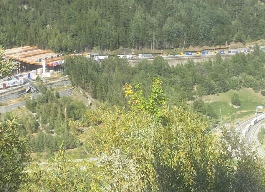 Lunedi chiude 'a intermittenza' il tunnel del Monte Bianco