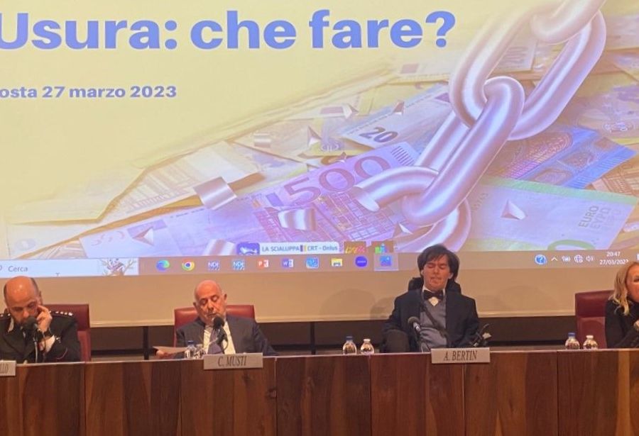 'Usura, che fare?': Pericoli e strategie per uscirne, se n'è parlato ad Aosta