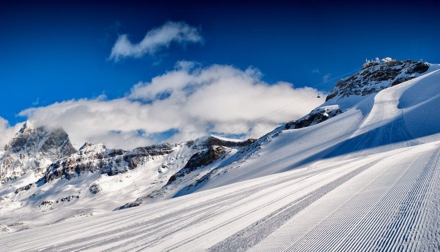 Fresatura sulla pista del Ventina (credit Cervino Ski Paradise)