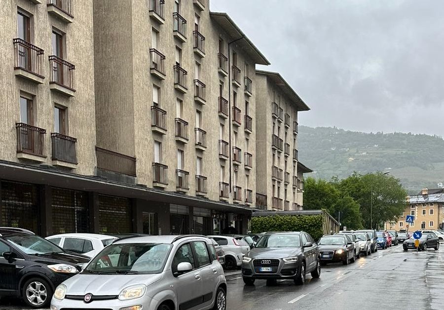 Tante furono le polemiche questa estate per i traffico congestionato in via Mont Emilius