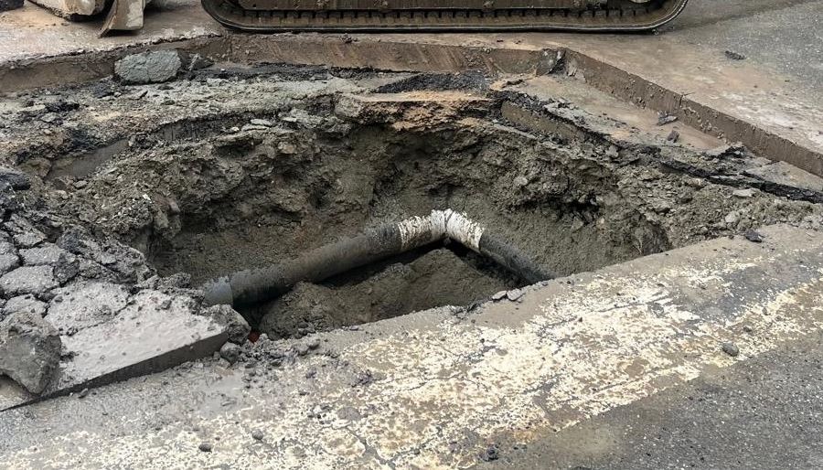 Aosta, hanno ceduto le riparazioni in via Monte Vodice, nuova voragine