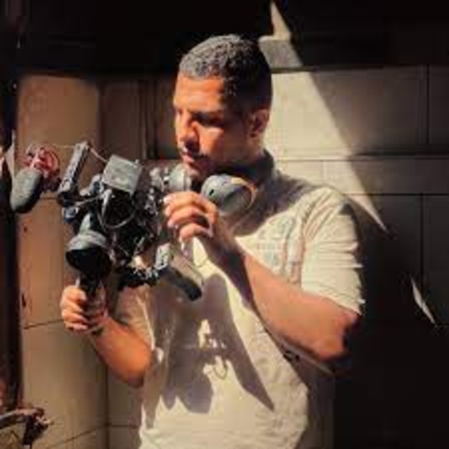 Ahmed Sh Abu Ajwa; il fotografo che racconta Gaza con la luce negli occhi