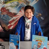 Successo a Volandia per Valerio Boggia; libri, emozioni e un parapendio tra gli aerei