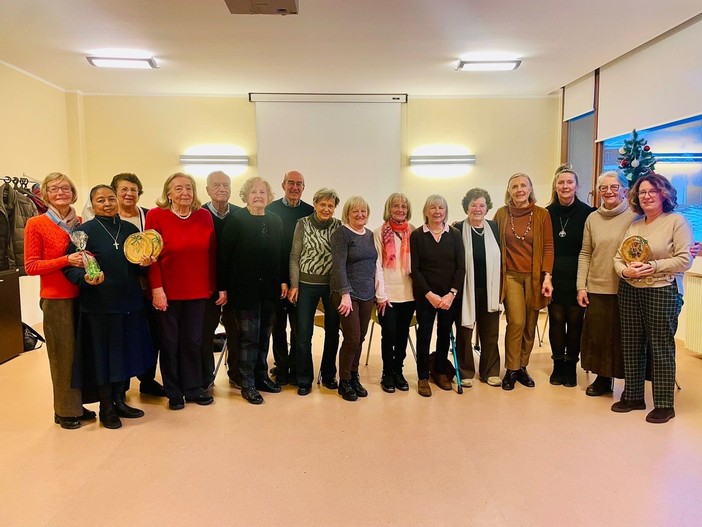 Foto di gruppo per i partecipanti al laboratorio di CourmATTIVI