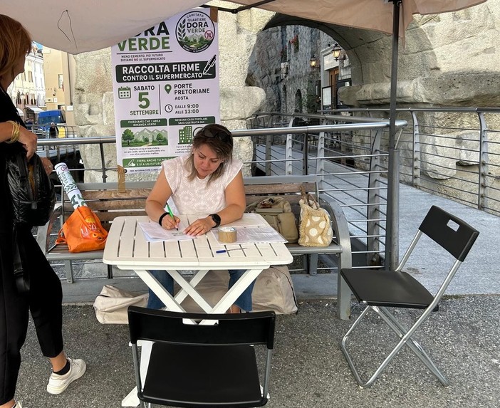 Quartiere Dora, 823 firme contro il nuovo supermercato; la petizione arriva in Consiglio Valle