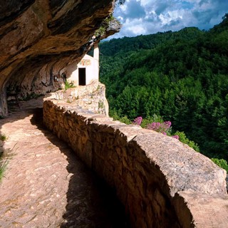 Abruzzo: l'eremo di San Bartolomeo in Legio