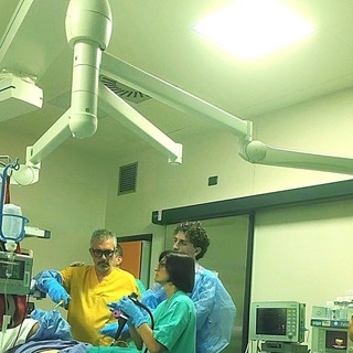 L'équipe della Gastroenterologia esegue intervento con tecnica mininvasiva