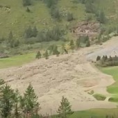 Frane e bomba d'acqua sul campo da golf e su frazioni di Breuil Cervinia Frane e bomba d'acqua sul campo da golf e su frazioni di Breuil Cervinia