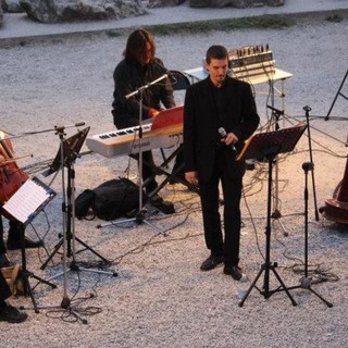 Alla Cogne Acciai Speciali 'Caronte' trasporta in classica i Pink Floyd