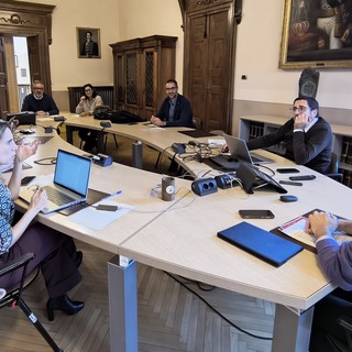 Una riunione della Giunta comunale di Aosta