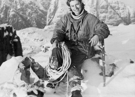 Gwen Moffat Gwen Moffat