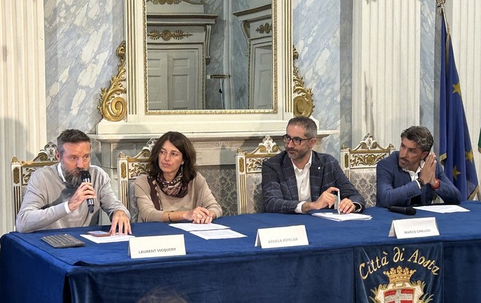 Un momento della conferenza stampa; da sn Laurent Vicquéry, Arnela Pepelar, Marco Gheller e Angelo Aresu Un momento della conferenza stampa; da sn Laurent Vicquéry, Arnela Pepelar, Marco Gheller e Angelo Aresu