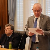 Renzo Testolin nel novembre 2025 illustra il suo programma di Governo al Consiglio Valle Renzo Testolin nel novembre 2025 illustra il suo programma di Governo al Consiglio Valle