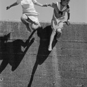 'Tory Island, Contea di Donegal, Irlanda' (1995); di Martine Franck (1938-2012)