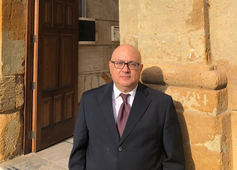 Il professor Claudio Montesano