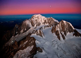 Il Monte Bianco guadagna quasi due metri; la nuova quota è 4.807,47 Il Monte Bianco guadagna quasi due metri; la nuova quota è 4.807,47