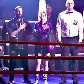 Al centro Luca De Carolis e Federica Macrì durante l'esecuzione dell'Inno di Mameli Al centro Luca De Carolis e Federica Macrì durante l'esecuzione dell'Inno di Mameli