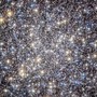 M13: Il più brillante e maestoso ammasso globulare dell'emisfero nord, incastonato nella costellazione di Ercole. M13: Il più brillante e maestoso ammasso globulare dell'emisfero nord, incastonato nella costellazione di Ercole.