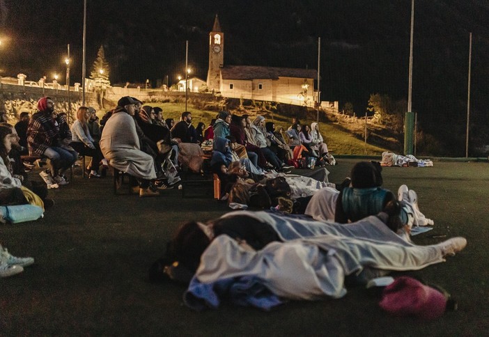 3000 entusiaste presenze al cinema di 'Aiace a macchia d’olio'