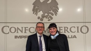 Paolo Ambrosini, presidente di ALI Confcommercio e Clara Acerbi, presidente di ALI Confcommercio VdA Paolo Ambrosini, presidente di ALI Confcommercio e Clara Acerbi, presidente di ALI Confcommercio VdA
