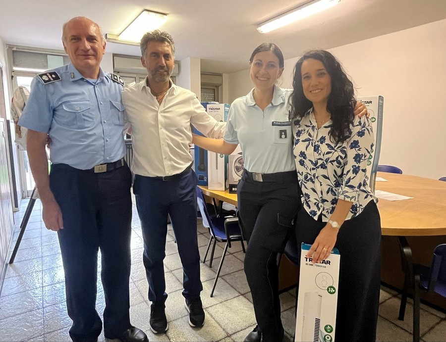 Da sn l'ufficiale della Polpen Rino Zanchetta;il consigliere regionale Marco Sorbara; la comandante del carcere di Brissogne, Martina Irrera e la criminologa e responsabile MIDD Martina Piazza Da sn l'ufficiale della Polpen Rino Zanchetta;il consigliere regionale Marco Sorbara; la comandante del carcere di Brissogne, Martina Irrera e la criminologa e responsabile MIDD Martina Piazza