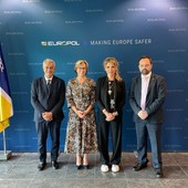 La senatrice Nicoletta Spelgatti (seconda da sn) insieme alla delegazione di Europol
