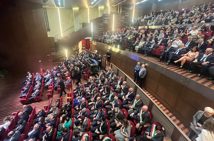 Il Presidente Mattarella in Valle d'Aosta, la visita in diretta streaming Il Presidente Mattarella in Valle d'Aosta, la visita in diretta streaming