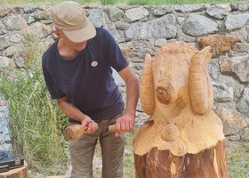 Un artigiano al lavoro in una precedente edizione di Chez nous