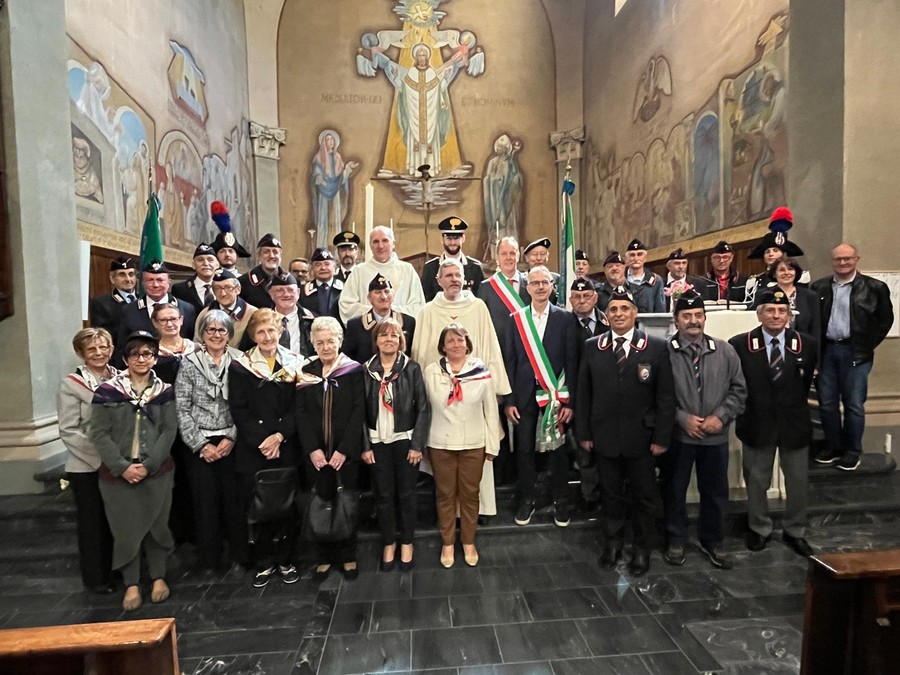 Nus, l'Associazione carabinieri ha ricordato i propri defunti