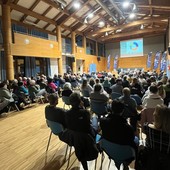 Un recente incontro tra popolazione residente, amministratori comunali e tecnici di 'Agile Arvier' Un recente incontro tra popolazione residente, amministratori comunali e tecnici di 'Agile Arvier'