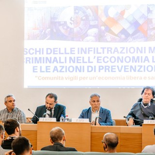 La lezione antimafia ad Aosta: 'Prevenire per non cedere al ricatto'