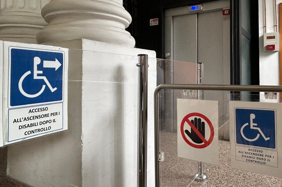 Palazzo di Giustizia di Aosta, risolto il guasto all'ascensore che penalizzava disabili e anziani