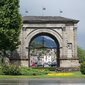 Aosta, imminente la pedonalizzazione di piazza Arco d'Augusto