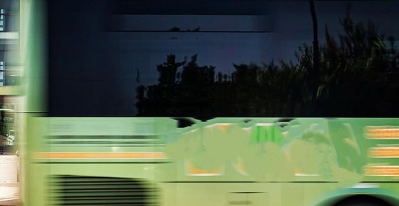 'Zingari in massa alle porte di Aosta!'; l’allarme corre sui social, ma era un pullman di turisti bulgari rimasto in panne 'Zingari in massa alle porte di Aosta!'; l’allarme corre sui social, ma era un pullman di turisti bulgari rimasto in panne
